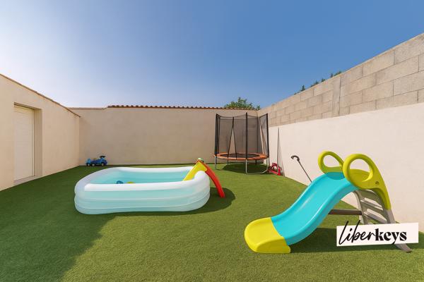 Maison familiale moderne 3 chambres avec piscine - Quartier calme