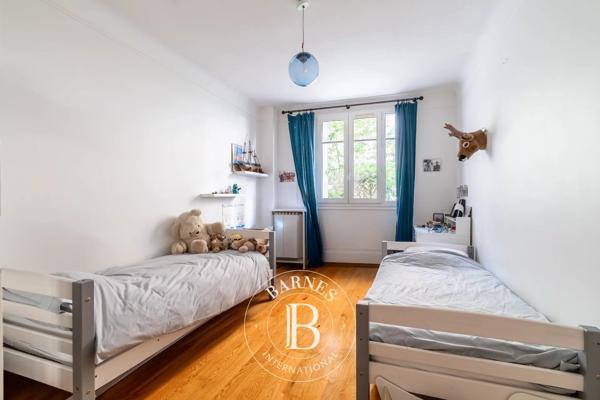 Neuilly-sur-Seine, Appartement 4 Chambres -  131 m² à vendre