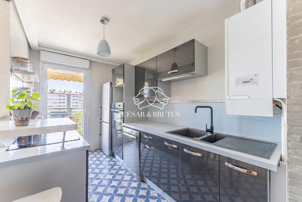 BEAU T3 AVEC TERRASSE | ETAGE ELEVE