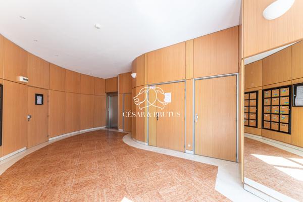 BEAU T3 AVEC TERRASSE | ETAGE ELEVE
