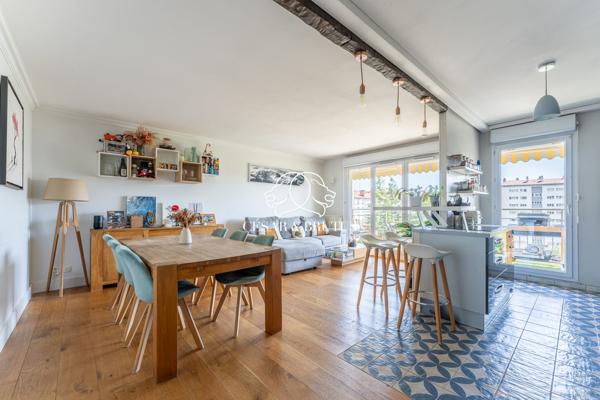 BEAU T3 AVEC TERRASSE | ETAGE ELEVE