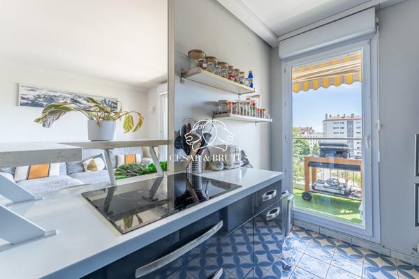BEAU T3 AVEC TERRASSE | ETAGE ELEVE