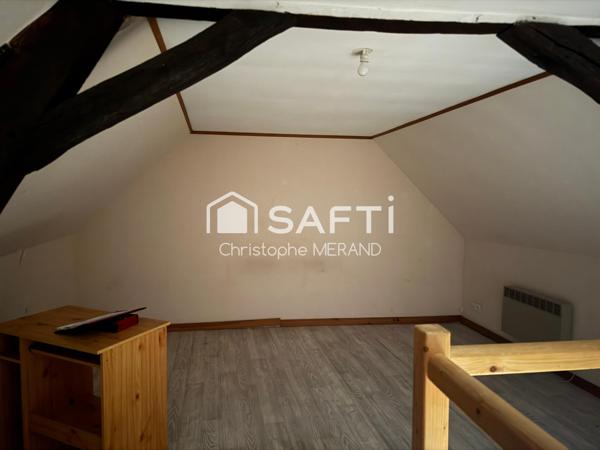 Maison rénovée  avec terrain sans vis-à-vis dans le centre de DANGE SAINT ROMAIN Ideal investisseur