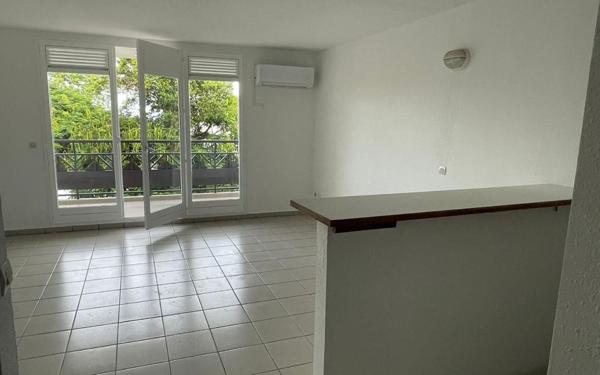Appartement à vendre    1 pièce •  Le Gosier