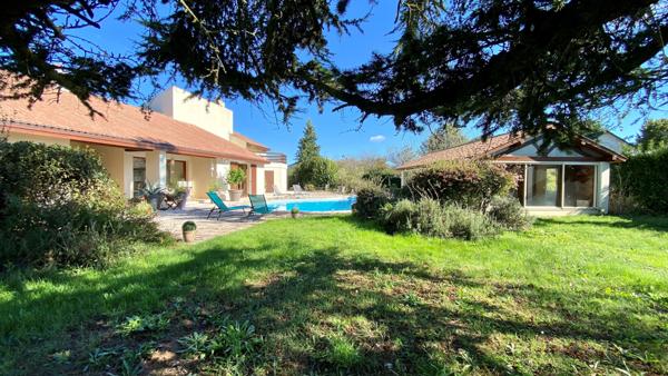 MAISON TYPE 7 - POITIERS PROCHE CHU Poitiers (86000)