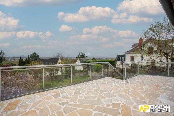 Maison Le Mesnil Le Roi 7 pièce(s) 1 190 000 € **  - Référence  4664