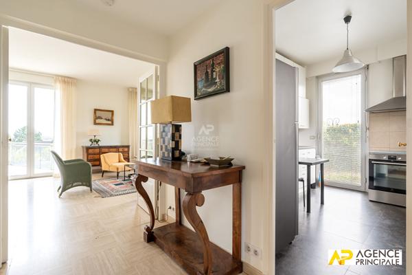 Maison Le Mesnil Le Roi 7 pièce(s) 1 190 000 € **  - Référence  4664
