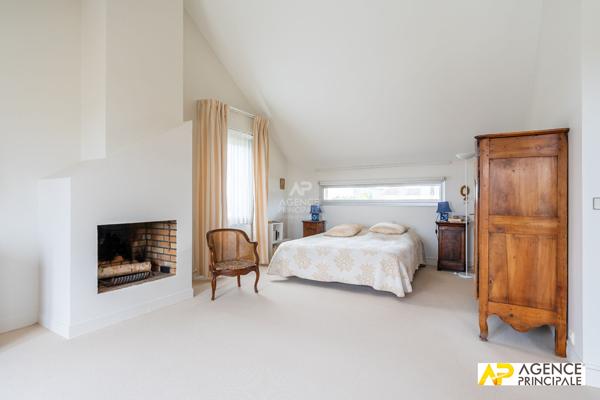 Maison Le Mesnil Le Roi 7 pièce(s) 1 190 000 € **  - Référence  4664