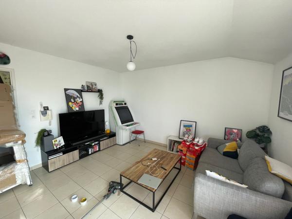Appartement T2 de 45m² avec terrasse et parking