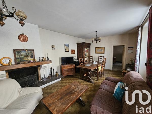 Maison de ville 8 pièces de 155 m² à Mansle (16230)