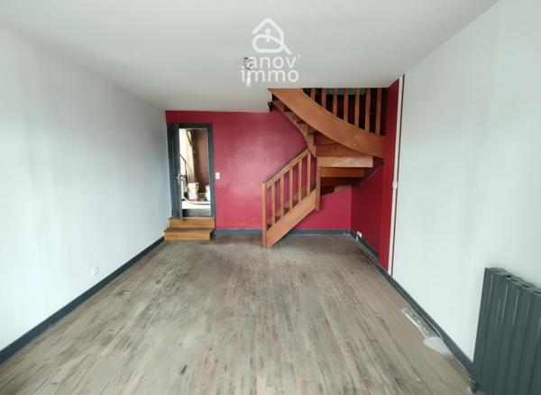 Immeuble
                                                                                                                                                
                                                                                                                                                
                                                                                                                                                
                                                    
                                                                                                                                                                                                                                                                                                                        131  m²                                                                                                                                                                                                         2 etage(s)