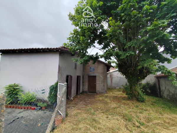Immeuble
                                                                                                                                                
                                                                                                                                                
                                                                                                                                                
                                                    
                                                                                                                                                                                                                                                                                                                        131  m²                                                                                                                                                                                                         2 etage(s)