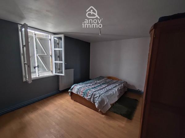 Immeuble
                                                                                                                                                
                                                                                                                                                
                                                                                                                                                
                                                    
                                                                                                                                                                                                                                                                                                                        131  m²                                                                                                                                                                                                         2 etage(s)