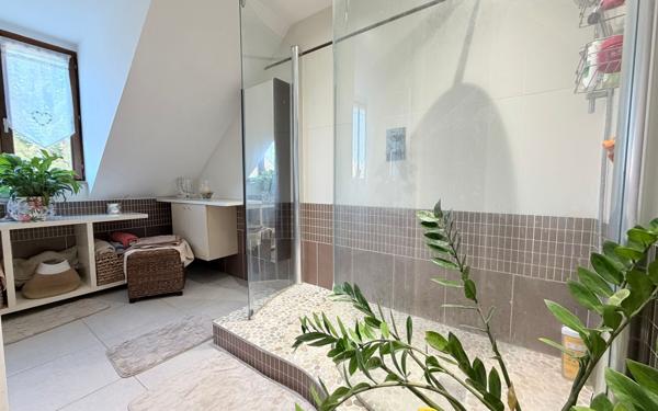 Maison à vendre    5 pièces •  Heillecourt