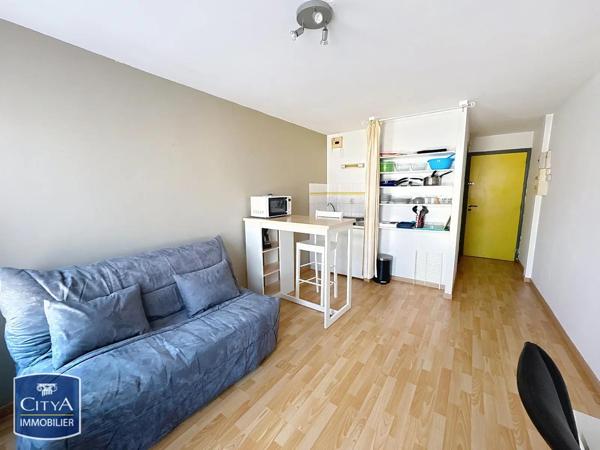 Appartement à louer 1 pièce 18.72m² Arras (62000)