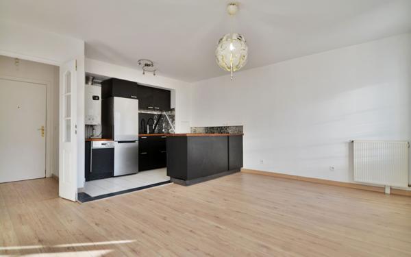 Appartement à vendre    3 pièces • 60,73 m2 Serris