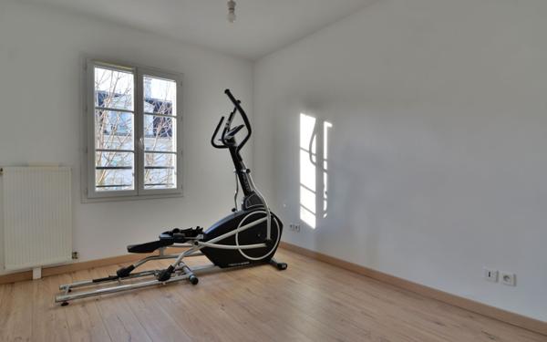 Appartement à vendre    3 pièces • 60,73 m2 Serris