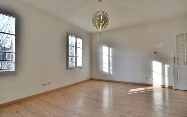 Appartement à vendre    3 pièces • 60,73 m2 Serris