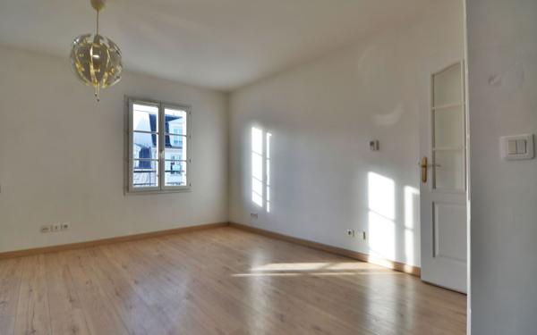 Appartement à vendre    3 pièces • 60,73 m2 Serris