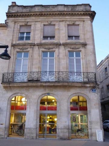 LOCAL COMMERCIAL QUAI DE BACALAN