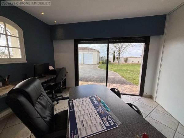 Vente                                                      Maison
                        
                     6 pièces                      174 m2                     à Sainte-Bazeille