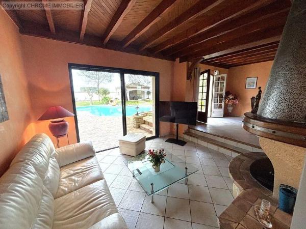 Vente                                                      Maison
                        
                     6 pièces                      174 m2                     à Sainte-Bazeille