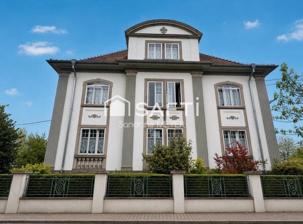 Maison de maître 238 m², terrain 1891 m²