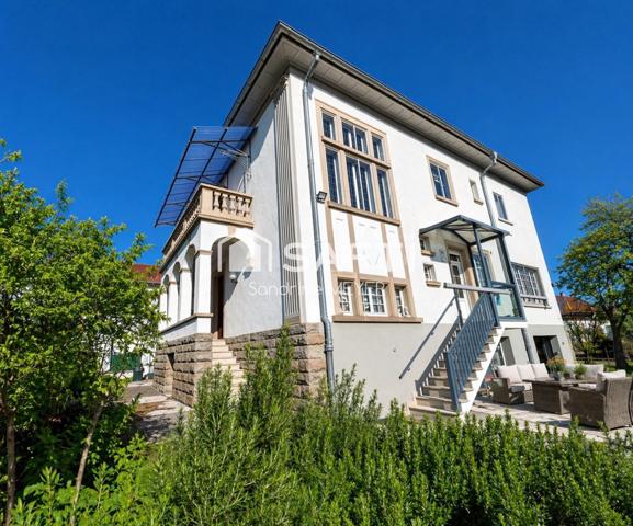 Maison de maître 238 m², terrain 1891 m²