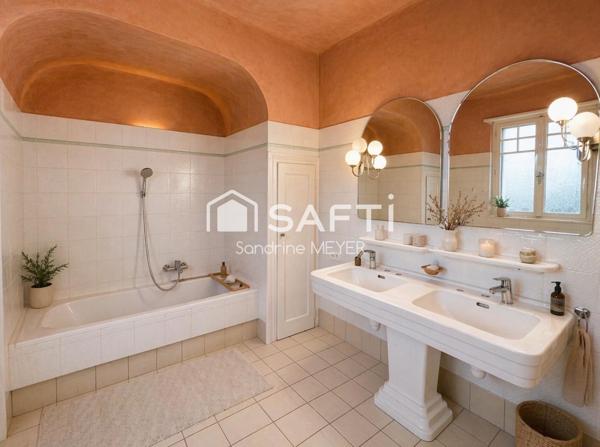 Maison de maître 238 m², terrain 1891 m²