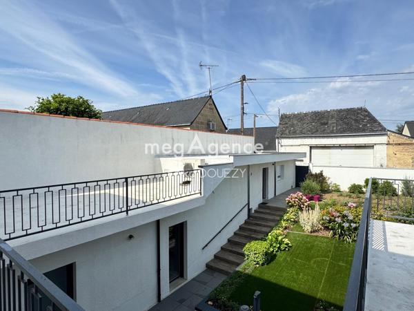 Maison à DOUE-LA-FONTAINE, 49700 - 6 pièces 160m²