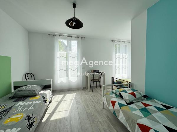 Maison à DOUE-LA-FONTAINE, 49700 - 6 pièces 160m²