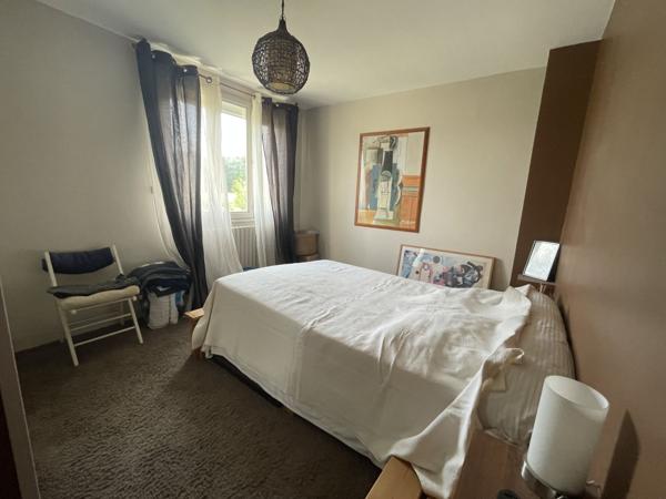 Vente Maison77 m² - 4 Pièces - VALLENAY (18190)