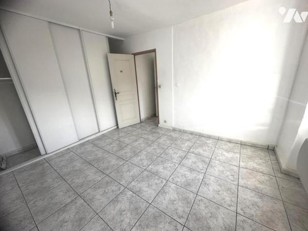 Immeuble se composant de 3 appartements