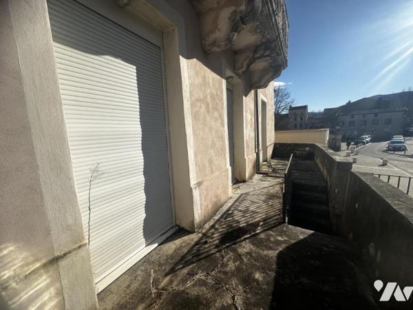 Immeuble se composant de 3 appartements