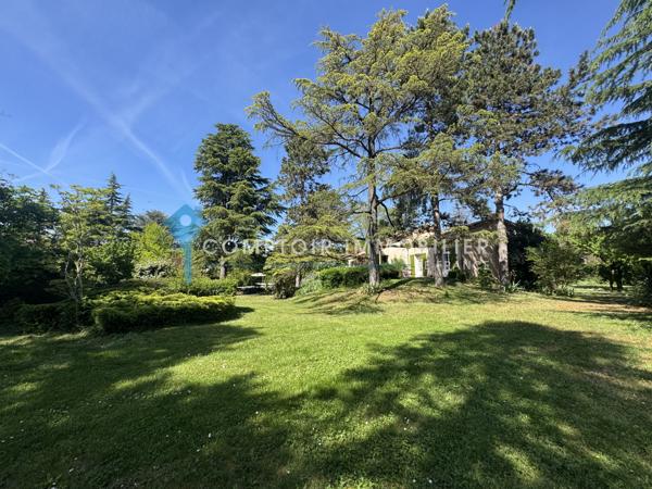 Villa
                                                                                                                                                                                                                                                                                                                        5 pièce(s)                                                                                                                                                                                                          5 chambre(s)                                                                                                                                                                                                          140  m²