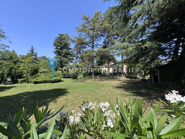 Villa
                                                                                                                                                                                                                                                                                                                        5 pièce(s)                                                                                                                                                                                                          5 chambre(s)                                                                                                                                                                                                          140  m²