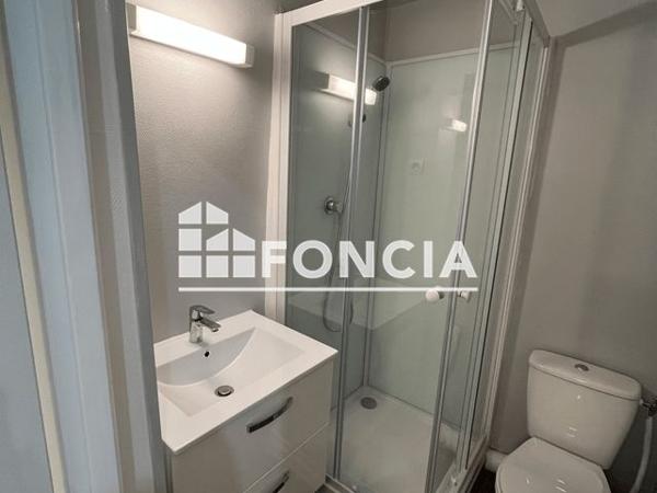 Location Studio 32.25 m² - 16 RUE DE BOURGOGNE Vienne 38200