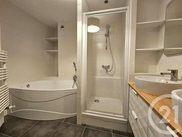 Appartement T4 à vendre  4 pièces - 114,37 m2 AIX LES BAINS - 73