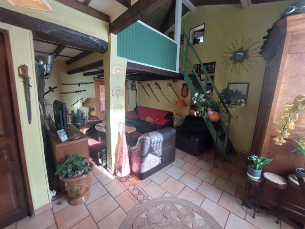 Maison avec 3 garages en entrée de Cévennes