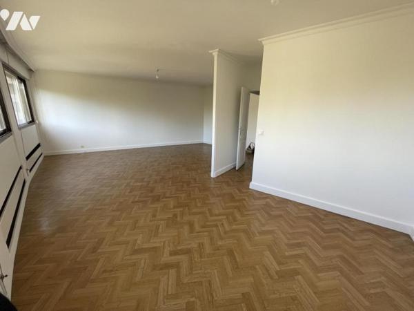 Paris XV - Le Grand-Pavois : Lumineux appartement familial avec vue dégagée sur la Coulée verte