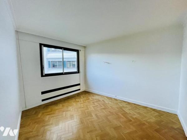 Paris XV - Le Grand-Pavois : Lumineux appartement familial avec vue dégagée sur la Coulée verte