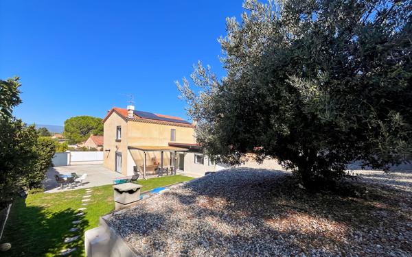 Maison à vendre    6 pièces • 144,70 m2 Livron-sur-Drôme