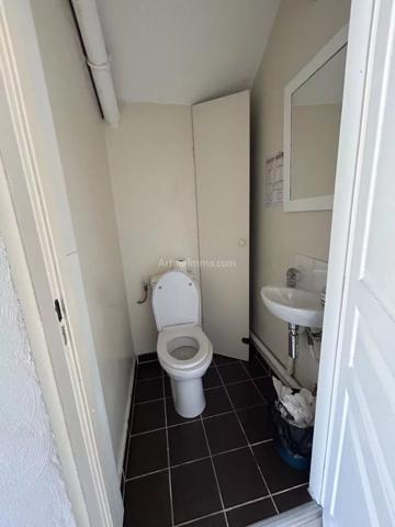 Location Local commercial 6 pièces 110 m2 à Aubagne