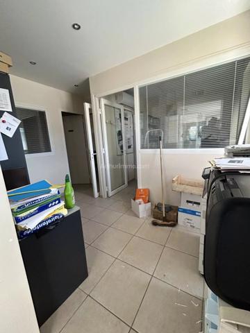 Location Local commercial 6 pièces 110 m2 à Aubagne