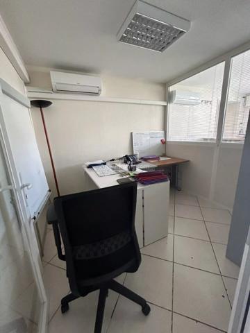 Location Local commercial 6 pièces 110 m2 à Aubagne