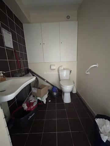 Location Local commercial 6 pièces 110 m2 à Aubagne