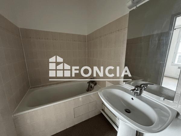 Location Appartement 2 pièces 32.13 m² - 11 RUE AVISSEAU Tours 37000