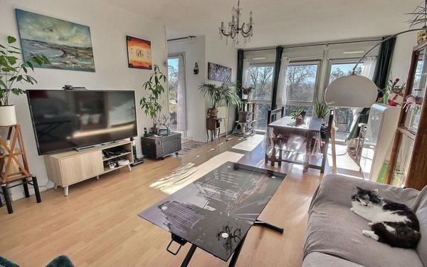 Appartement à vendre    3 pièces • 78 m2 Pau