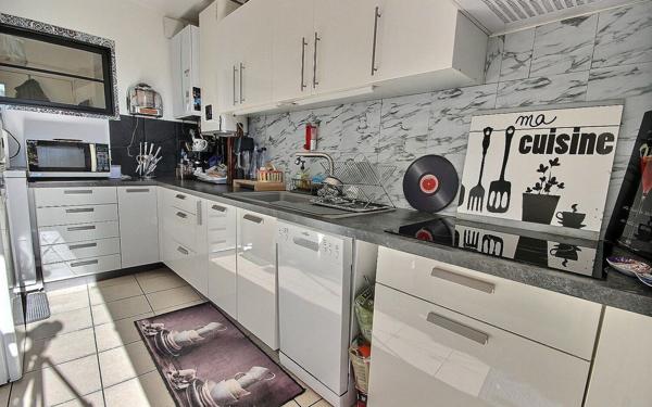 Appartement à vendre    3 pièces • 78 m2 Pau