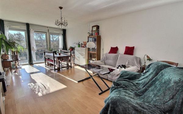 Appartement à vendre    3 pièces • 78 m2 Pau